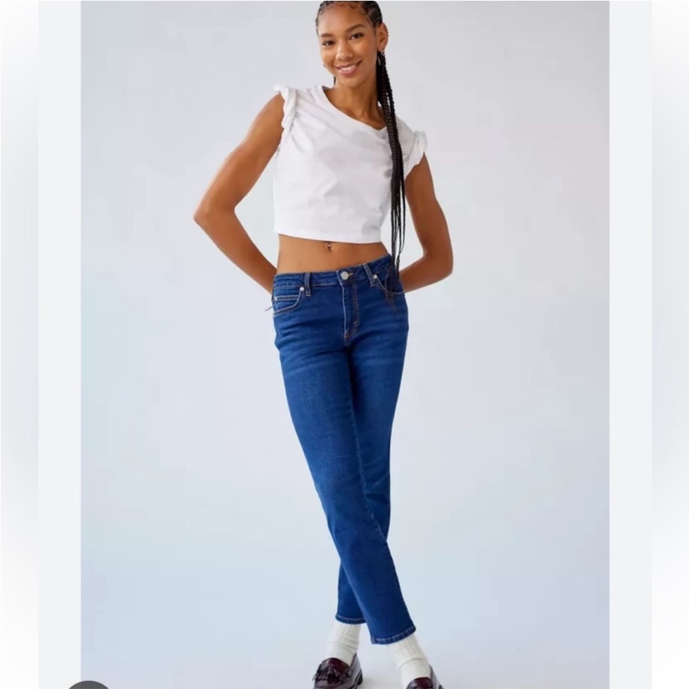 BDG Jeans Mid-Rise Cigarette Ankle Size 29 x 30 medium wash blue